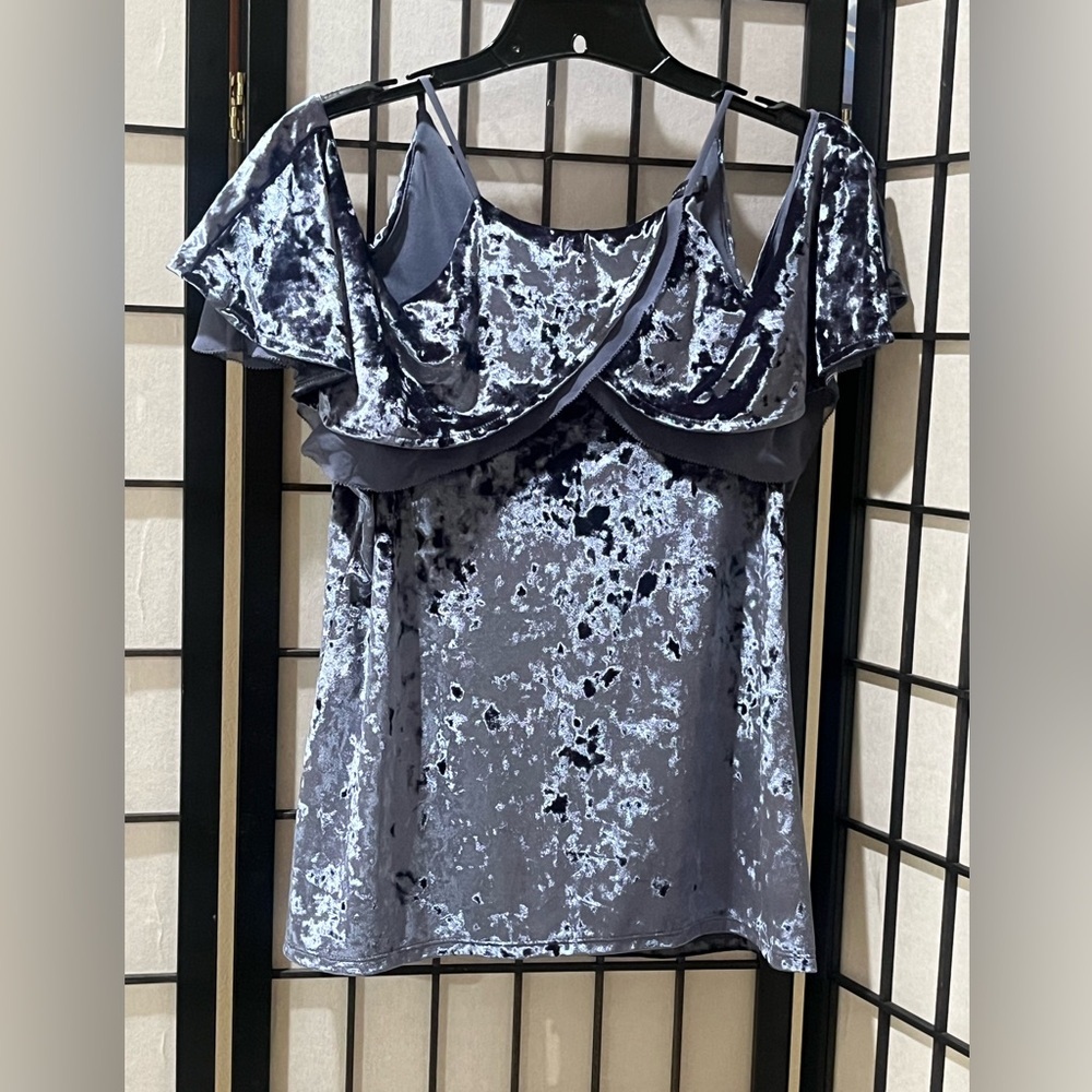 W H B M BLUE CRUSH Velvet Cold-Shoulder FLOUNCE BLOUSE WOMEN ZIZE M - Picture 3 of 8